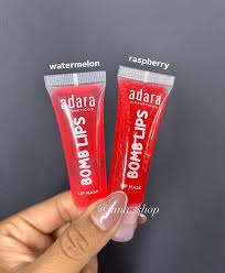 BOMB LIPS MOISTURIZE R Adara Cosméticos