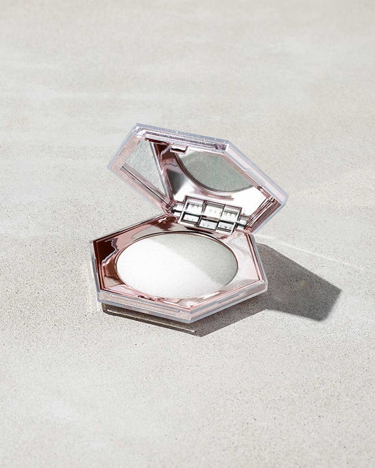 Muicin illuminating highlightting powder diamnond shape