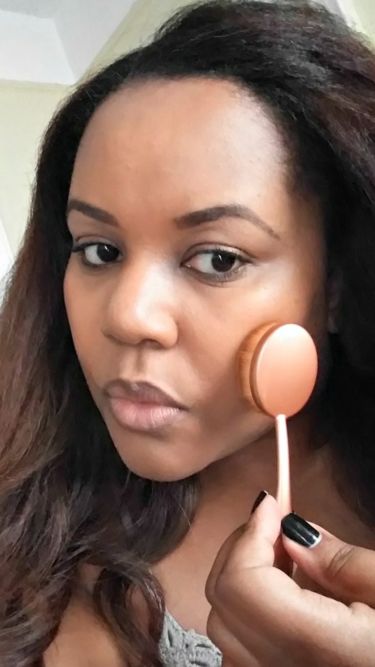 Oval Foundation Brush